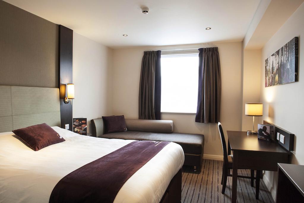 Premier Inn Bath City Centre Oda fotoğraf