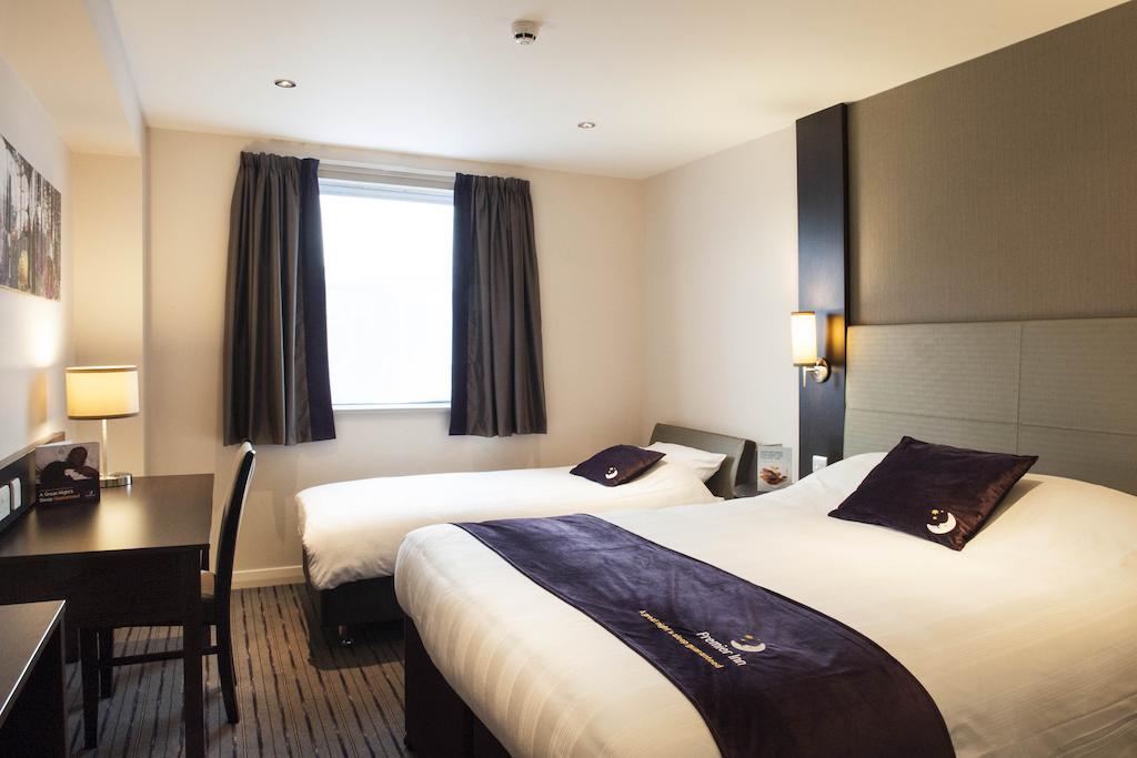 Premier Inn Bath City Centre Oda fotoğraf
